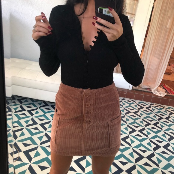 SOLD Reformation Wally Skirt Nutmeg - Picture 2 of 7